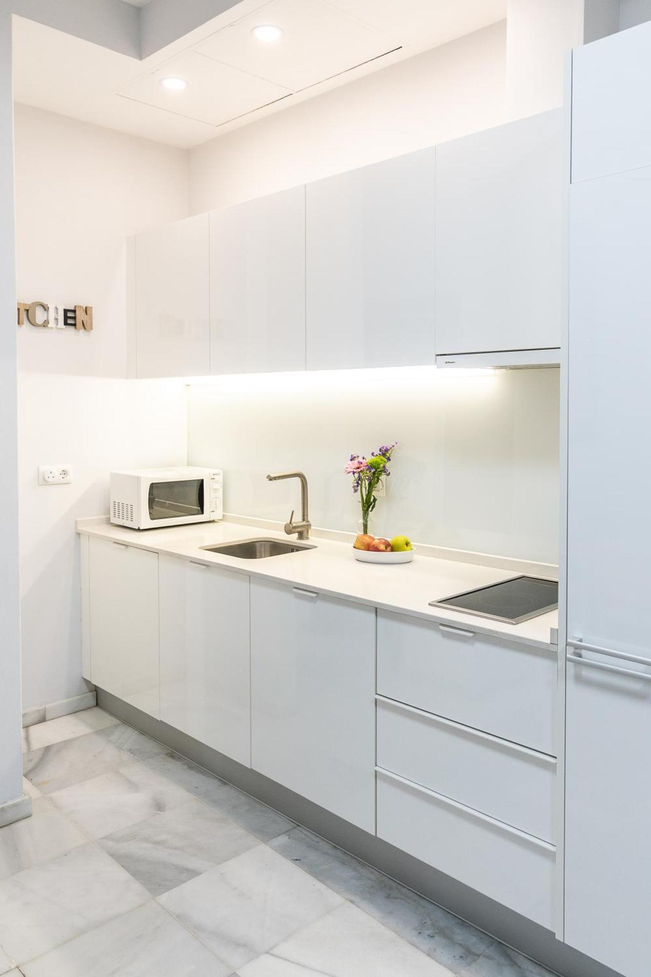 Apartamento Triana Deluxe Con Patio Privado เซบีญา ภายนอก รูปภาพ