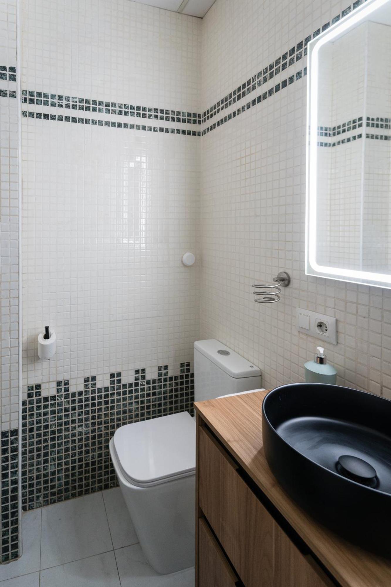 Apartamento Triana Deluxe Con Patio Privado เซบีญา ภายนอก รูปภาพ