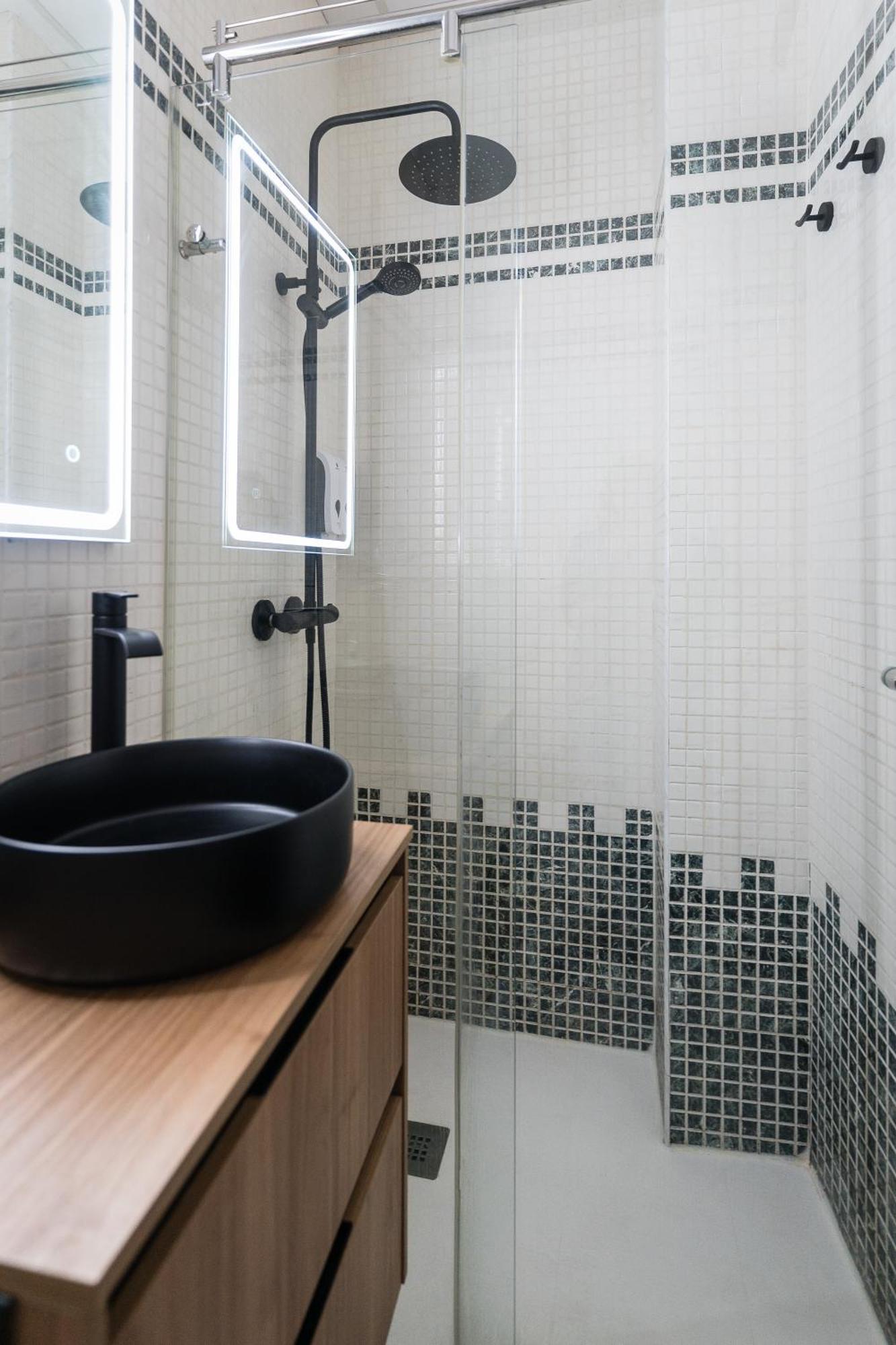 Apartamento Triana Deluxe Con Patio Privado เซบีญา ภายนอก รูปภาพ